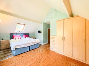 Photo 9- click for photo gallery